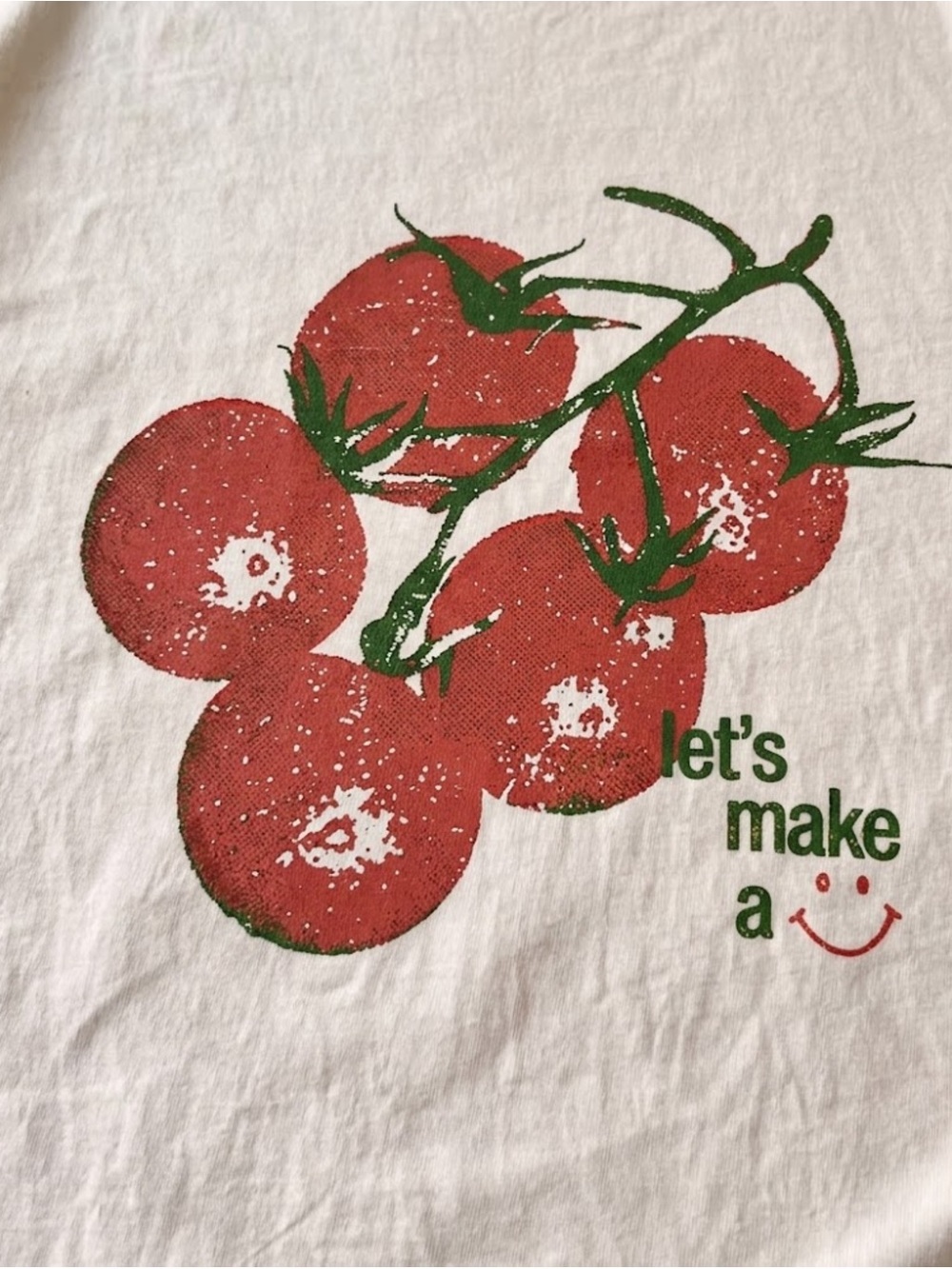 Gildan White Short Sleeve Tee with Red Tomato Graphic - Picture 2 of 2